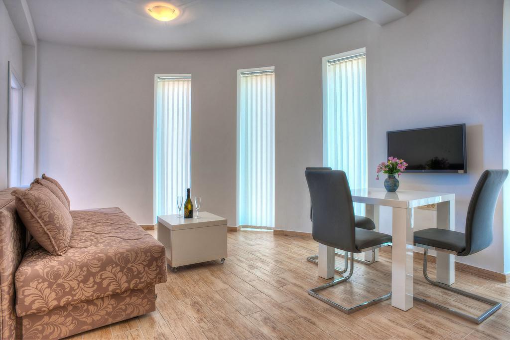 Guest House Przno Bay Свети Стефан Екстериор снимка