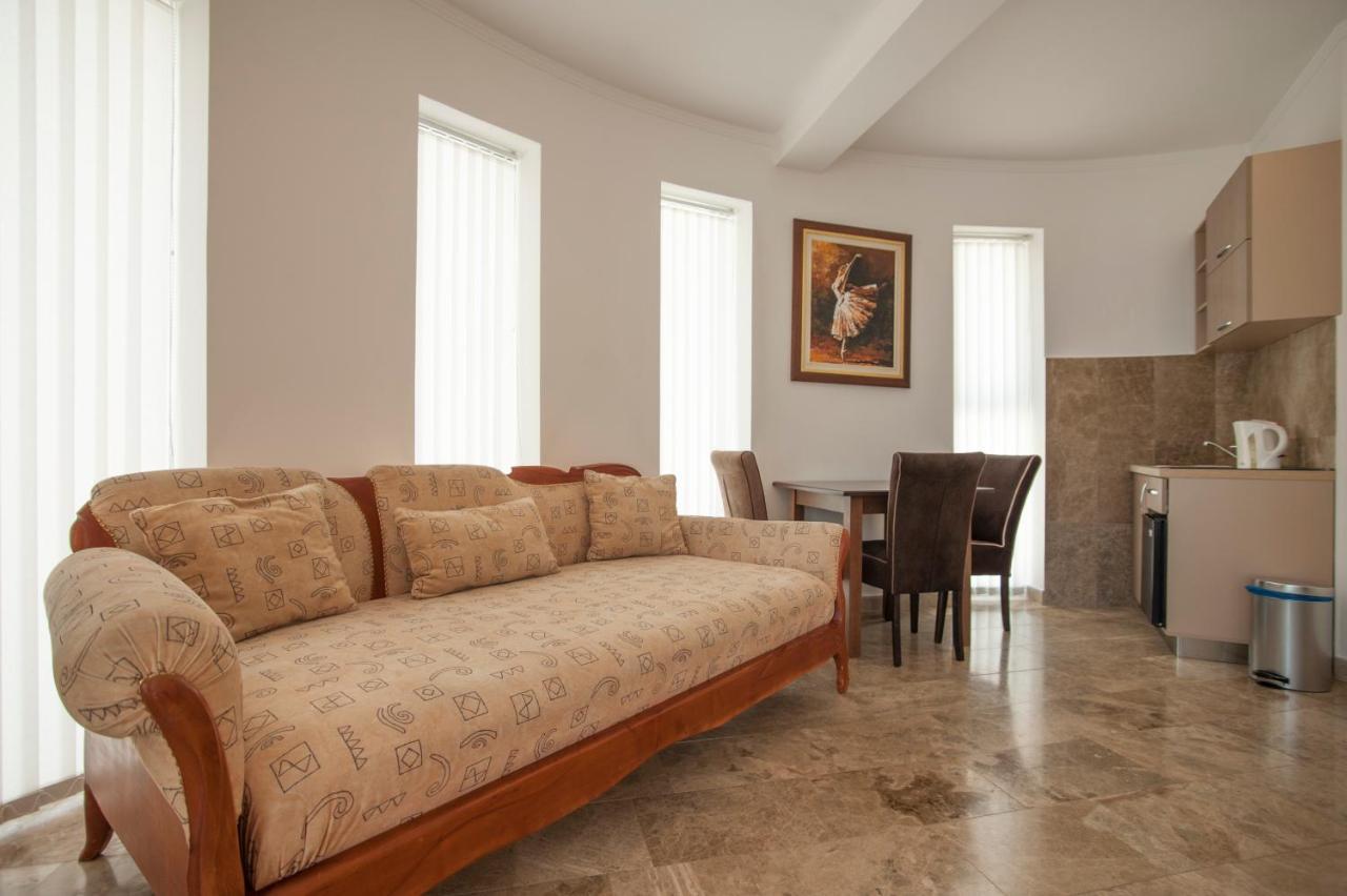 Guest House Przno Bay Свети Стефан Екстериор снимка