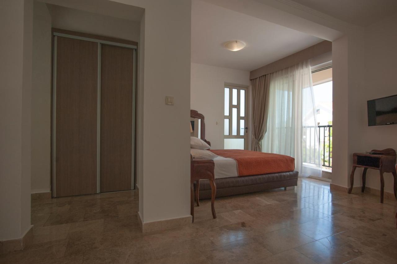 Guest House Przno Bay Свети Стефан Екстериор снимка